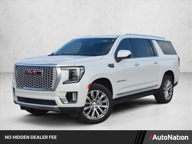 White Frost Tricoat 2022 GMC Yukon XL SUV / Crossover Four-Wheel Drive Automatic