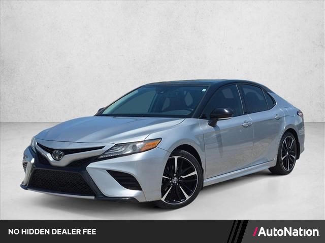 Celestial Silver/Midnight Black Metallic 2019 Toyota Camry Sedan Front-Wheel Drive Automatic
