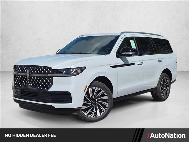 Crystal White Metallic Clearcoat 2026 Lincoln Navigator SUV / Crossover Four-Wheel Drive Automatic