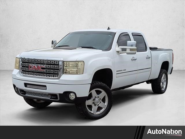 Summit White 2012 GMC Sierra 2500HD Denali Crew Cab SB 4WD Pickup Truck Four-Wheel Drive 6-Speed Automatic