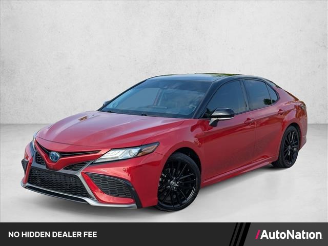 Supersonic Red/Midnight Black Metallic 2022 Toyota Camry Hybrid Sedan Front-Wheel Drive Automatic