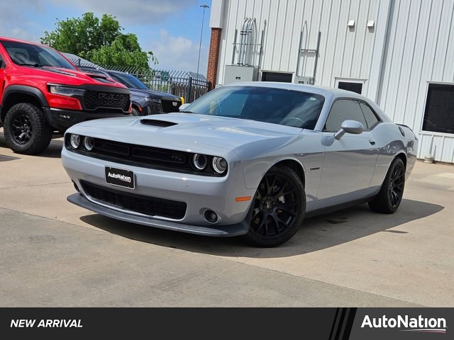 Smoke Show 2022 Dodge Challenger R/T RWD Coupe Rear-Wheel Drive 6-Speed Manual