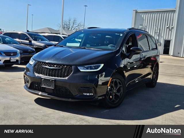 2021 Chrysler Pacifica Hybrid Limited FWD