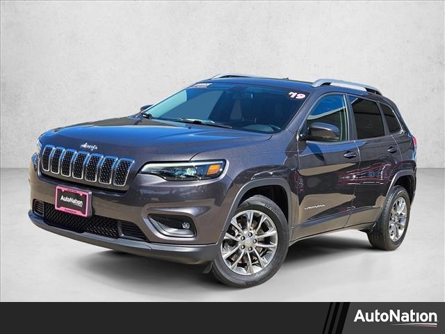 Gray (Granite Crystal Metallic Clearcoat) 2019 Jeep Cherokee Latitude Plus FWD SUV / Crossover Front-Wheel Drive 9-Speed Automatic