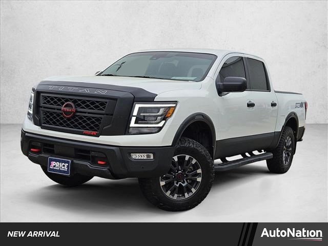 2024 Nissan Titan PRO-4X Crew Cab 4WD