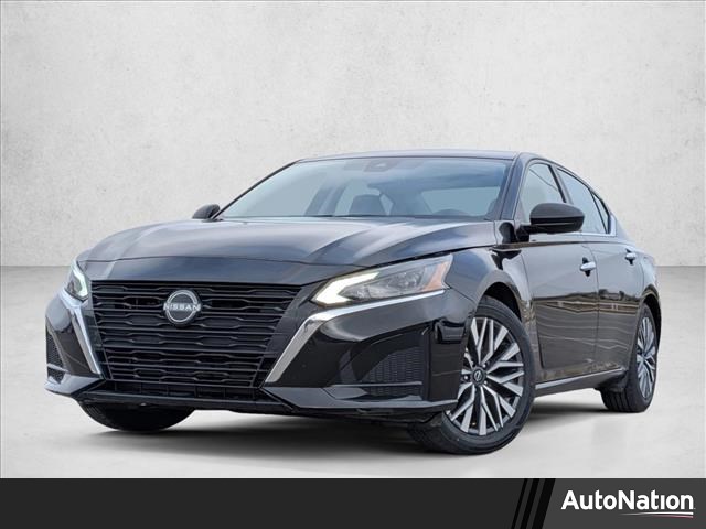 Super Black 2024 Nissan Altima 2.5 SV FWD Sedan Front-Wheel Drive Automatic