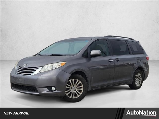Predawn Gray Mica 2017 Toyota Sienna XLE 7-Passenger Auto Access Seat FWD Minivan Front-Wheel Drive Automatic
