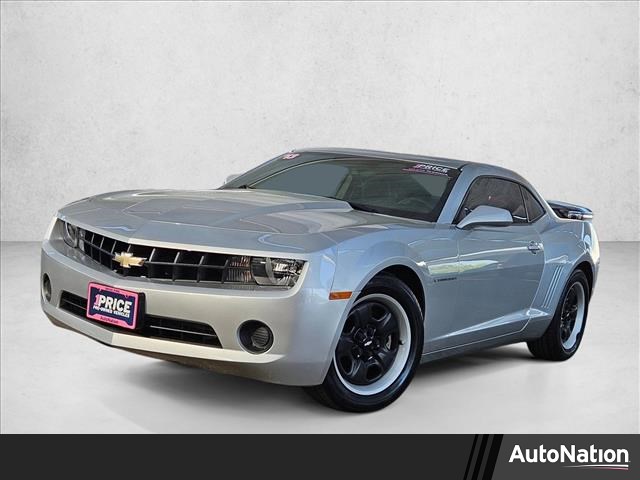 Silver Ice Metallic 2013 Chevrolet Camaro 1LS Coupe RWD Coupe Rear-Wheel Drive 6-Speed Manual