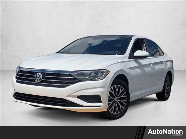 White Silver Metallic 2019 Volkswagen Jetta SE FWD Sedan Front-Wheel Drive 8-Speed Automatic