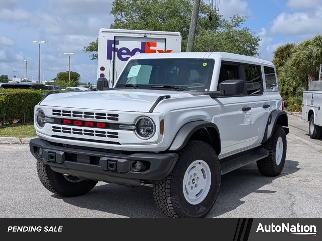 Oxford White 2026 Ford Bronco Heritage Edition 4-Door 4WD SUV / Crossover Four-Wheel Drive Automatic