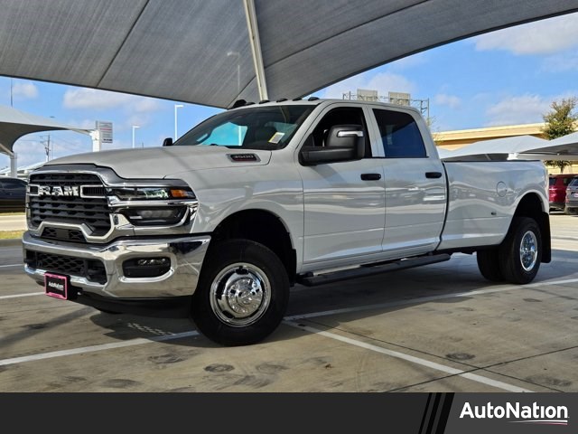 2026 RAM 3500 Tradesman Crew Cab LB DRW 4WD