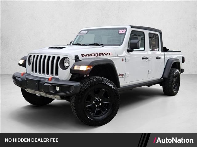 Bright White Clearcoat 2023 Jeep Gladiator Mojave Crew Cab 4WD Pickup Truck Four-Wheel Drive 8-Speed Automatic