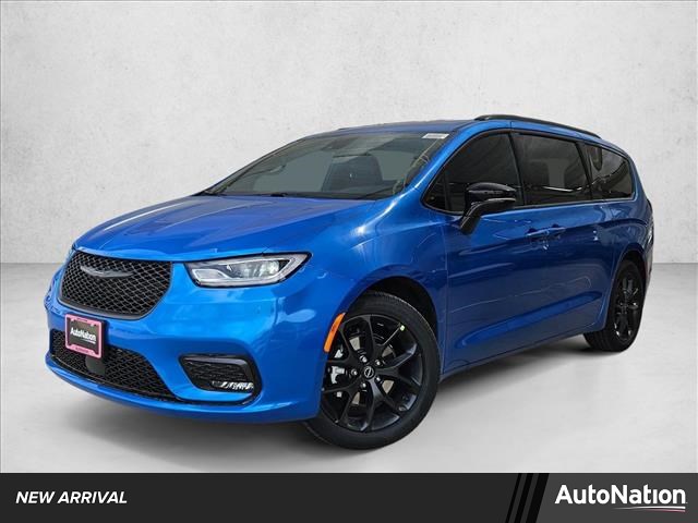 Hydro Blue Pearlcoat 2026 Chrysler Pacifica Select FWD Minivan Front-Wheel Drive 9-Speed Automatic