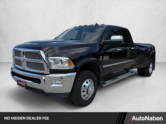 Brilliant Black Crystal Pearlcoat 2017 RAM 3500 Pickup Truck Four-Wheel Drive 6-Speed Automatic