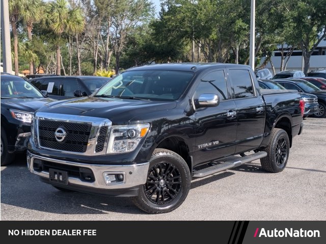 Gray (Magnetic Black) 2018 Nissan Titan Pickup Truck Four-Wheel Drive Automatic