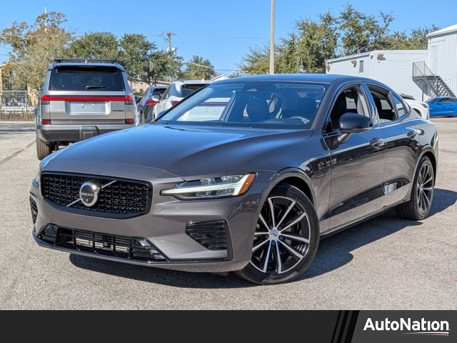 2023 Volvo S60 Recharge T8 Plus Dark Theme eAWD
