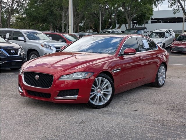 Firenze Red Metallic 2019 Jaguar XF 25t Prestige RWD Sedan Rear-Wheel Drive 8-Speed Automatic
