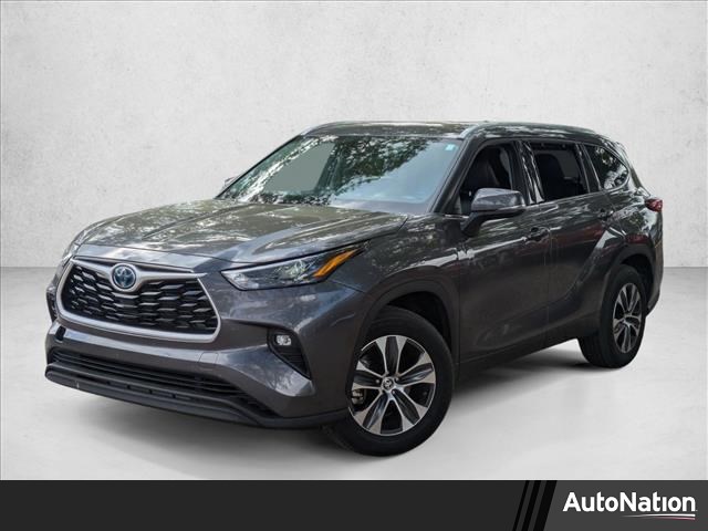 2022 Toyota Highlander Hybrid XLE FWD