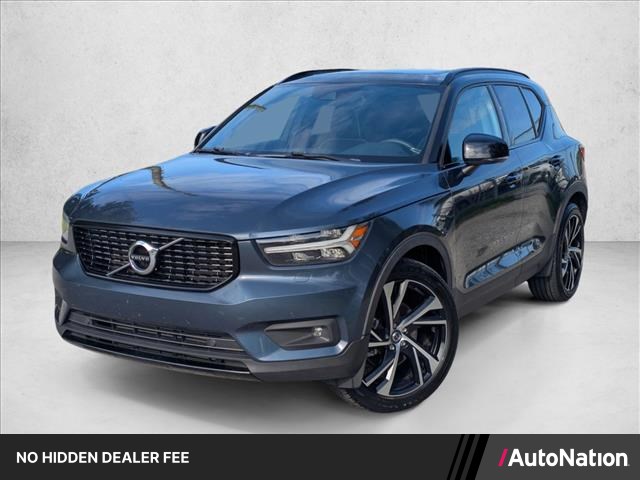 2022 Volvo XC40 T5 R-Design AWD