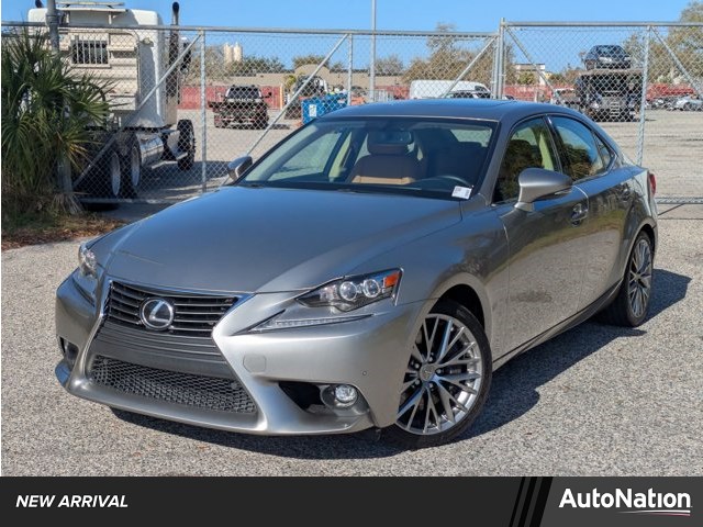 2016 Lexus IS 200t RWD