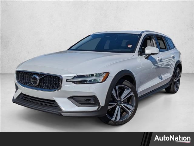 2023 Volvo V60 Cross Country B5 Plus AWD