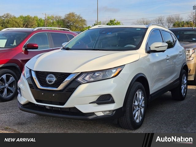 Pearl White Tricoat 2022 Nissan Rogue Sport SV FWD SUV / Crossover Front-Wheel Drive Automatic