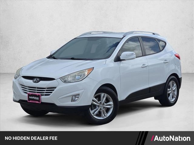 Winter White 2013 Hyundai Tucson SUV / Crossover Front-Wheel Drive Automatic