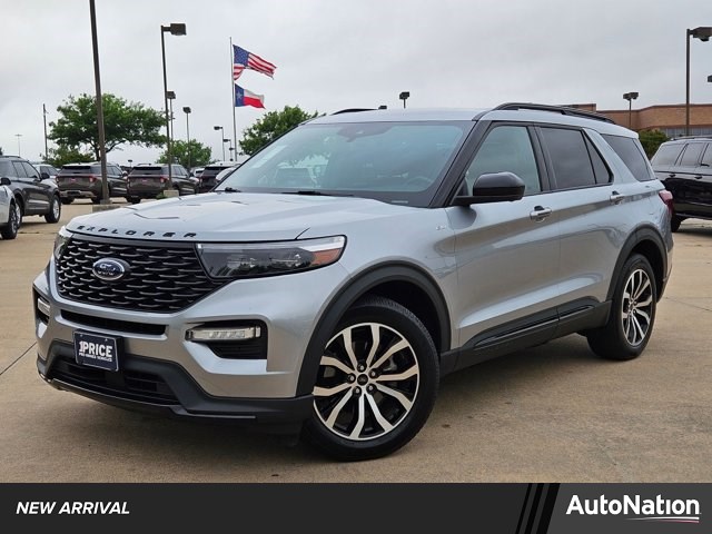 Iconic Silver Metallic 2023 Ford Explorer ST-Line RWD SUV / Crossover Rear-Wheel Drive Automatic