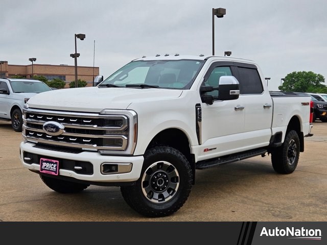 Star White Metallic Tri-Coat 2024 Ford F-250 Super Duty Platinum Crew Cab 4WD Pickup Truck Four-Wheel Drive Automatic