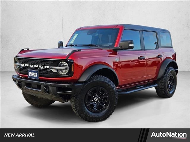 Hot Pepper Red Metallic Tinted Clearcoat 2024 Ford Bronco Wildtrak 4-Door 4WD SUV / Crossover Four-Wheel Drive Automatic