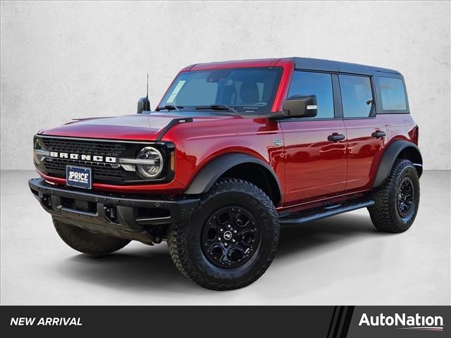 Hot Pepper Red Metallic Tinted Clearcoat 2024 Ford Bronco Wildtrak 4-Door 4WD SUV / Crossover Four-Wheel Drive Automatic