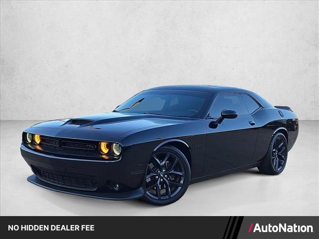 Pitch Black Clearcoat 2020 Dodge Challenger Coupe Rear-Wheel Drive 8-Speed Automatic
