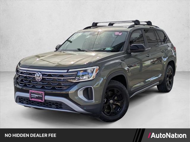 Green 2024 Volkswagen Atlas Peak Edition SE 4Motion with Technology SUV / Crossover All-Wheel Drive 8-Speed Automatic