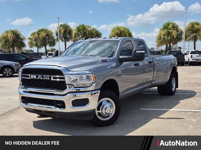 Billet Silver Metallic Clearcoat 2024 RAM 3500 Pickup Truck Four-Wheel Drive 6-Speed Automatic