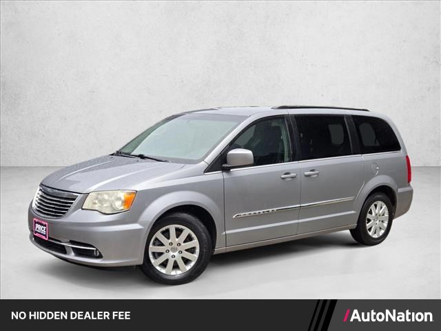 2014 Chrysler Town & Country Touring FWD