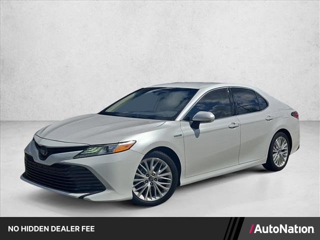 White (Wind Chill Pearl) 2019 Toyota Camry Hybrid Sedan Front-Wheel Drive Automatic