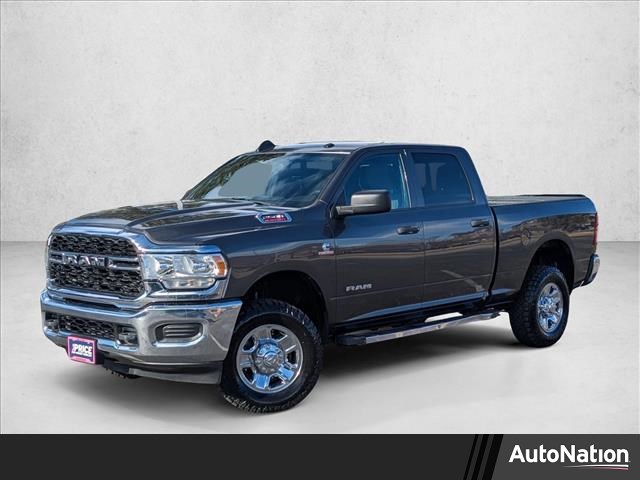 2022 RAM 2500 Tradesman Crew Cab 4WD