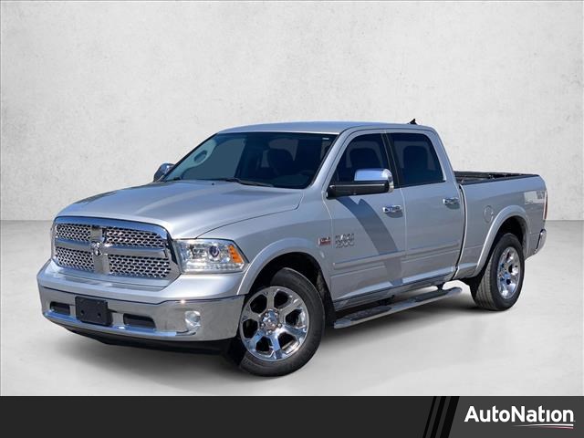2014 RAM 1500 Laramie Crew Cab 4WD