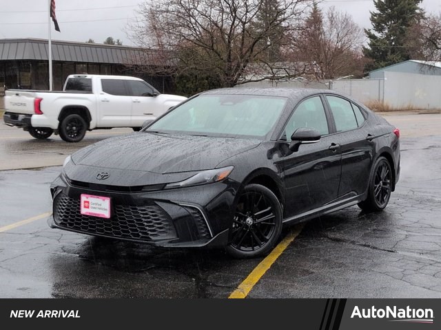 2025 Toyota Camry SE AWD