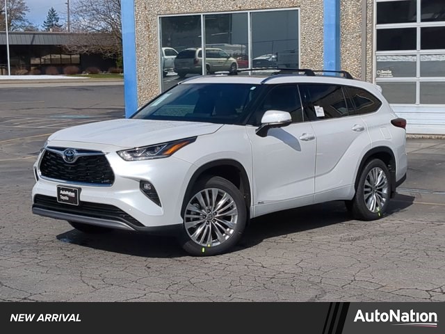 2026 Toyota Highlander Hybrid Platinum AWD