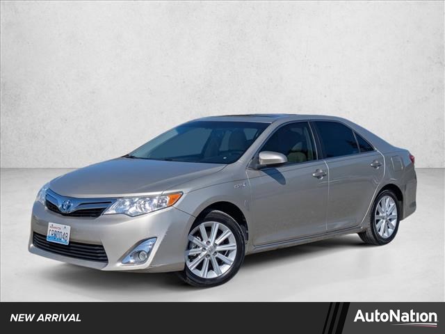 2014 Toyota Camry Hybrid XLE FWD