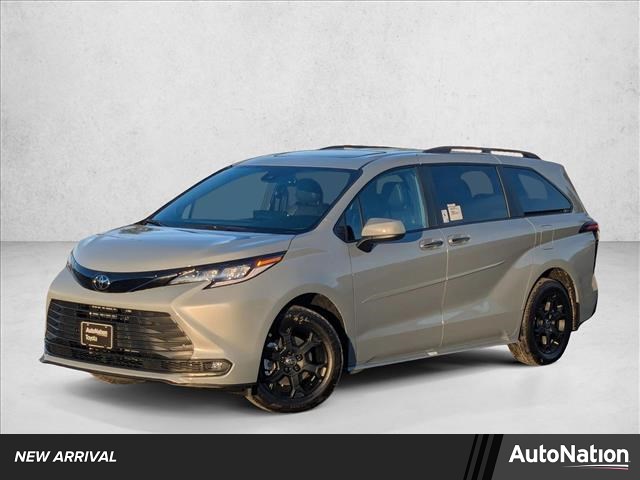 2026 Toyota Sienna Woodland Edition 7-Passenger AWD