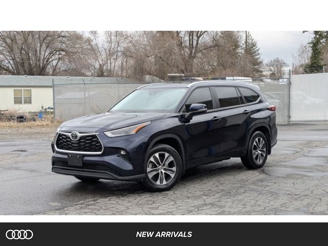 Blueprint 2024 Toyota Highlander XLE AWD SUV / Crossover All-Wheel Drive Automatic