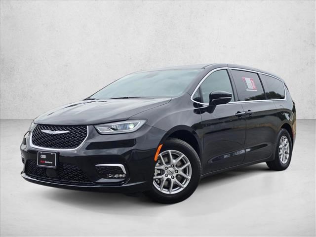 Diamond Black Crystal Pearlcoat 2025 Chrysler Pacifica Minivan Front-Wheel Drive 9-Speed Automatic