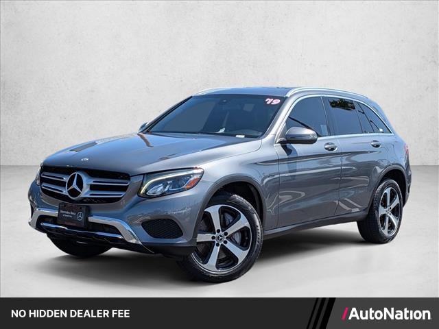 Gray (Selenite Grey Metallic) 2019 Mercedes-Benz GLC 350e 4MATIC SUV / Crossover All-Wheel Drive Automatic