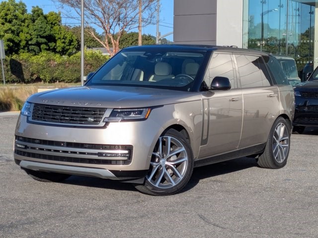 2024 Land Rover Range Rover P400 SE LWB AWD