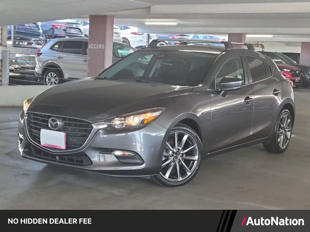 Machine Gray Metallic 2018 Mazda MAZDA3 Hatchback Front-Wheel Drive Automatic