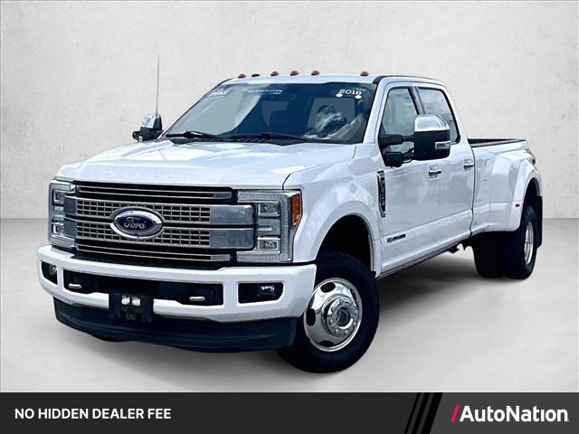 White Platinum Metallic Tri-Coat 2018 Ford F-350 Super Duty Platinum Crew Cab LB DRW 4WD Pickup Truck Four-Wheel Drive 6-Speed Automatic
