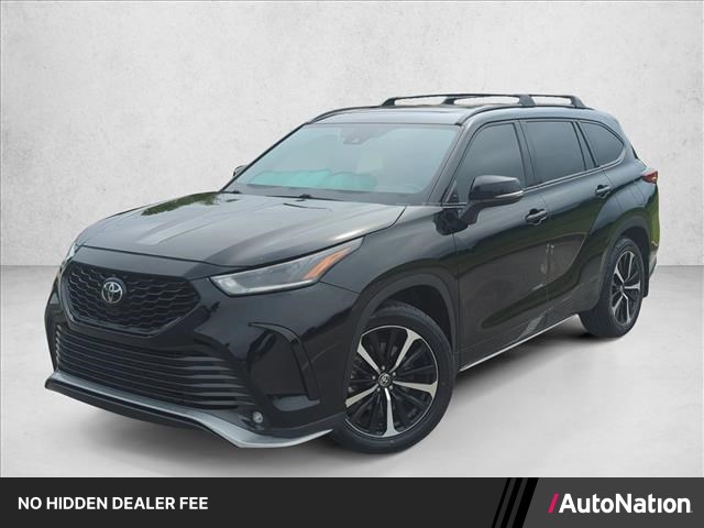 Midnight Black Metallic 2021 Toyota Highlander SUV / Crossover Front-Wheel Drive Automatic