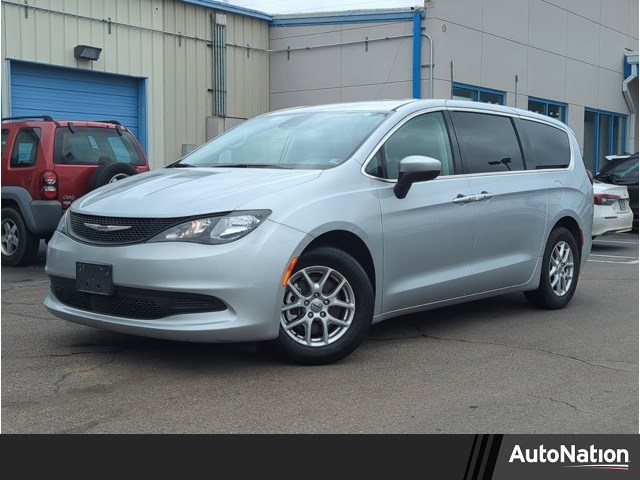 2023 Chrysler Voyager LX FWD